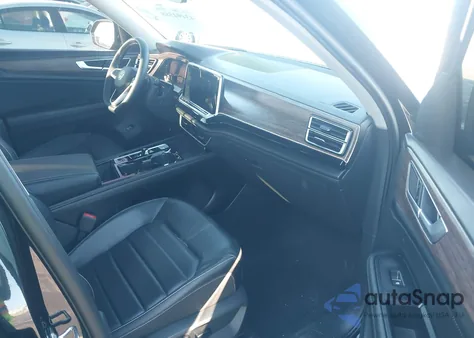 2024 Volkswagen Atlas 2.0T Sel from USA, damaged, VIN 1V2BR2CA7RC501394